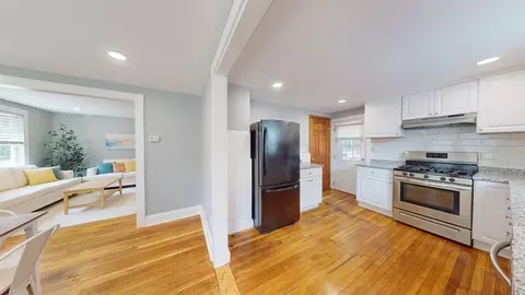 Entry Way - 33 Volusia Rd, Hingham, MA 02043 photo 1 of 3