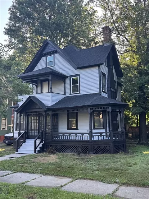 86 Amherst St, Springfield, MA 01109 photo 3
