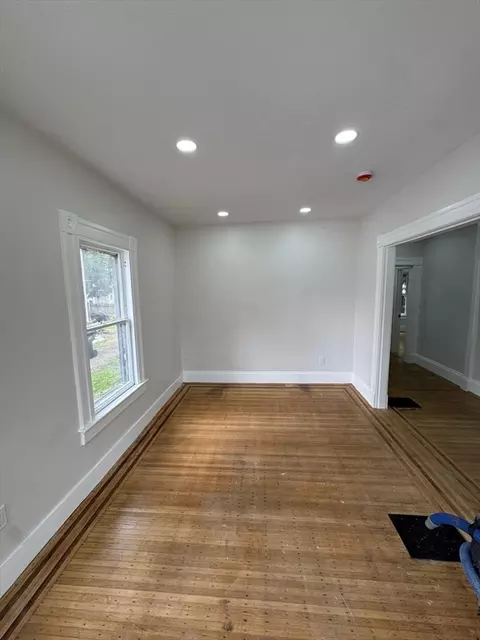 86 Amherst St, Springfield, MA 01109 photo 29