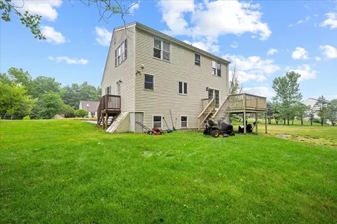 Exterior - 7 Sneade Dr, Oxford, MA 01540 photo 3 of 8