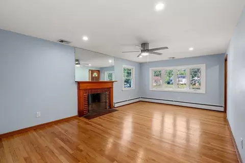 85 Keddy St, Springfield, MA 01109 photo 5