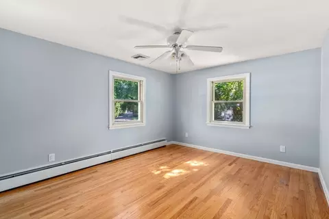 85 Keddy St, Springfield, MA 01109 photo 12