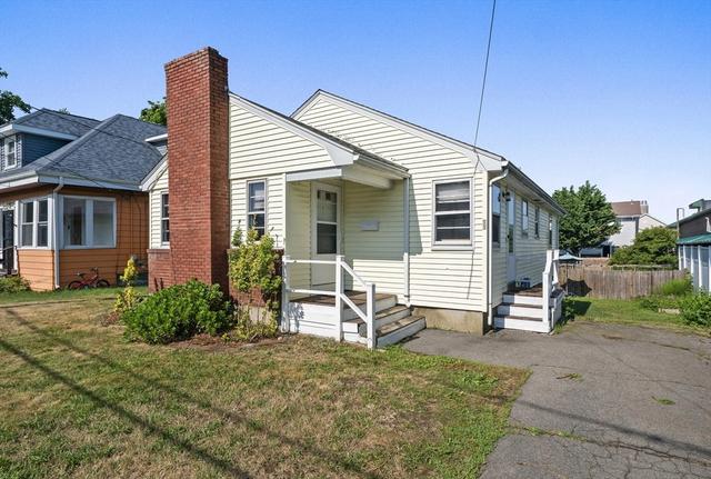 11 Rosalind Rd, Weymouth, MA 02191