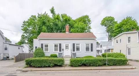 35 Water St, Quincy, MA 02169
