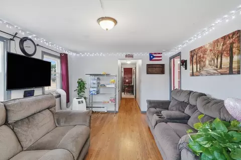 218 Calvary St #2, Waltham, MA 02453