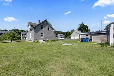 Exterior - 259 Main St, Blackstone, MA 01504 photo 5 of 6