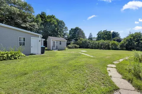 Exterior - 259 Main St, Blackstone, MA 01504 photo 4 of 6
