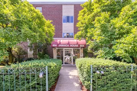 804 Centre St #208, Boston, MA 02130