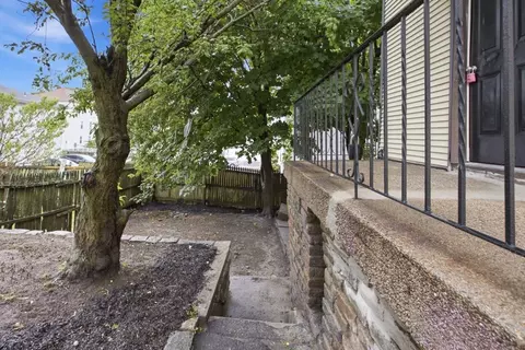 34 Danforth St, Fall River, MA 02720 photo 11