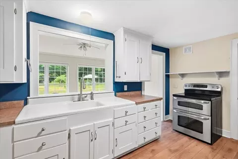 Kitchen - 94 High St, Hingham, MA 02043 photo 1 of 3