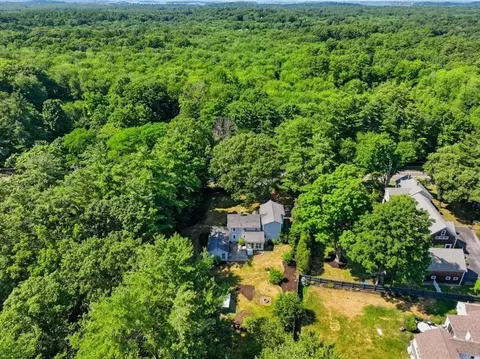 View/Area - 94 High St, Hingham, MA 02043 photo 1 of 2