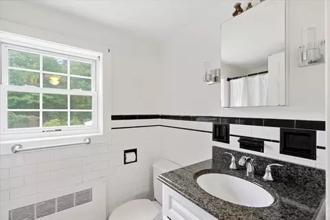 Bath - 94 High St, Hingham, MA 02043 photo 3 of 3