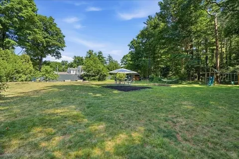 Exterior - 94 High St, Hingham, MA 02043 photo 3 of 7
