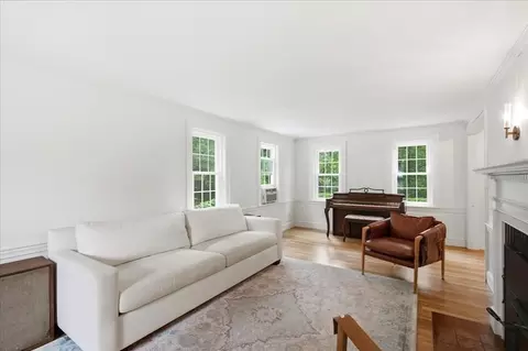 Living - 94 High St, Hingham, MA 02043 photo 2 of 2