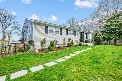 75 Meadowbrook Rd, Yarmouth, MA 02673