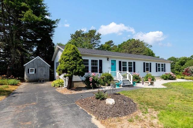 33 Headlands Dr, Plymouth, MA 02360