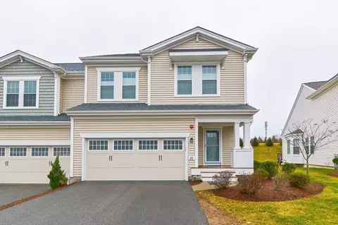 22 Locust Ln #22, Hopkinton, MA 01748