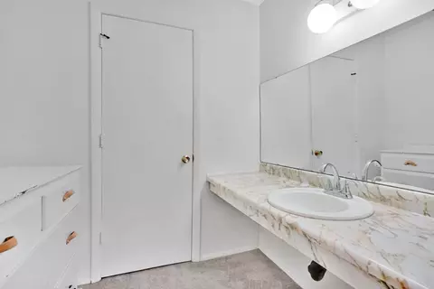 26 Nassau Dr #26, Springfield, MA 01129 photo 24