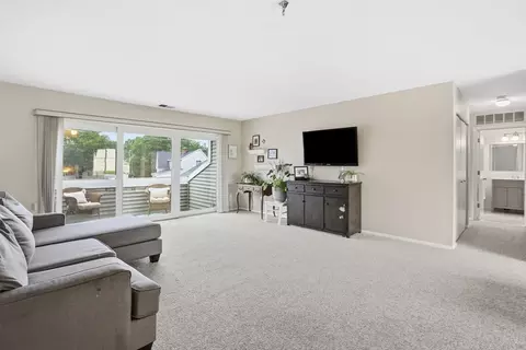 26 Nassau Dr #26, Springfield, MA 01129 photo 5
