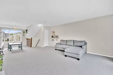 26 Nassau Dr #26, Springfield, MA 01129 photo 8