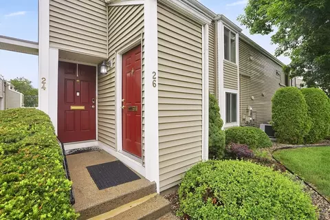 26 Nassau Dr #26, Springfield, MA 01129 photo 2
