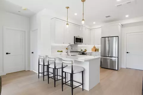 28 Geneva St #303, Boston, MA 02128