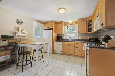 5 Whiting Ave, Walpole, MA 02081 photo 10