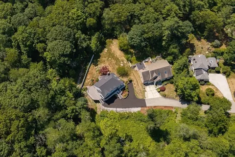 View/Area - 189 Union St, Hingham, MA 02043 photo 2 of 4