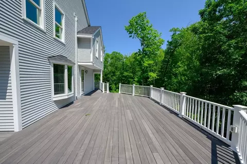 Exterior - 189 Union St, Hingham, MA 02043 photo 5 of 10