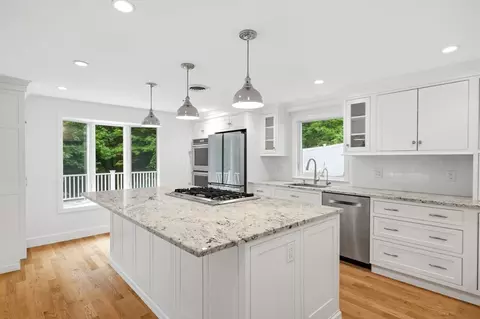 Kitchen - 189 Union St, Hingham, MA 02043 photo 5 of 7