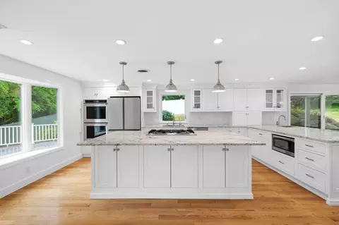 Kitchen - 189 Union St, Hingham, MA 02043 photo 3 of 7