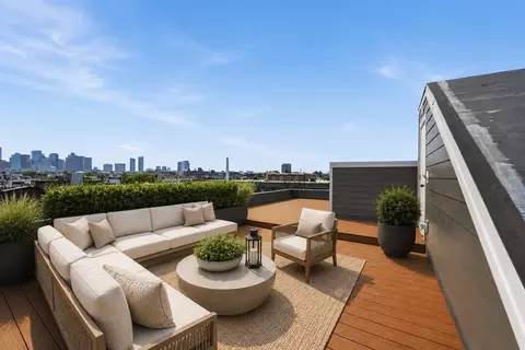 28 Geneva St #402, Boston, MA 02128