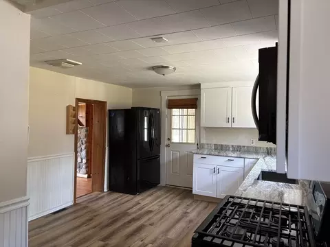 Kitchen - 10 Worcester Rd, Townsend, MA 01469 photo 2 of 4