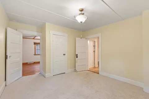 Bedroom - 10 Worcester Rd, Townsend, MA 01469 photo 2 of 5
