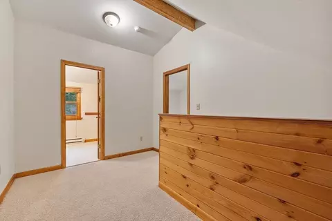 Entry Way - 10 Worcester Rd, Townsend, MA 01469 photo 2 of 2