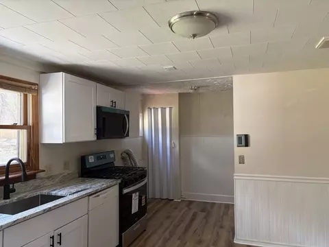 Kitchen - 10 Worcester Rd, Townsend, MA 01469 photo 4 of 4