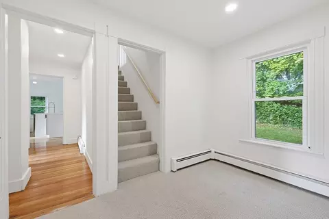 8 Mount Pleasant St, Webster, MA 01570 photo 16