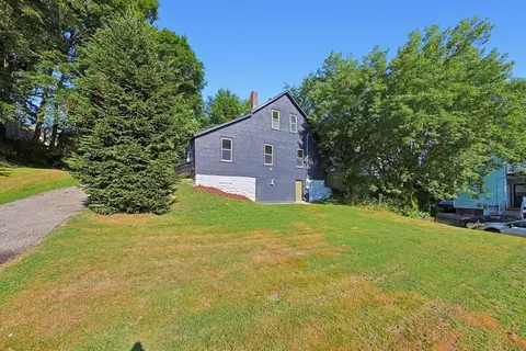 8 Mount Pleasant St, Webster, MA 01570 photo 6