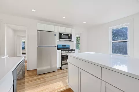 8 Mount Pleasant St, Webster, MA 01570 photo 8