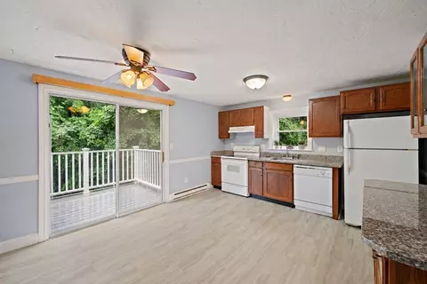 Kitchen - 18 Cedar Sq #18, Millis, MA 02054 photo 2 of 2