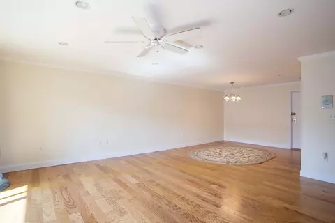 Living - 2 Summitt Dr #41, Reading, MA 01867 photo 5 of 5