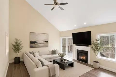 3 Pine Hill Way #3, Harvard, MA 01451