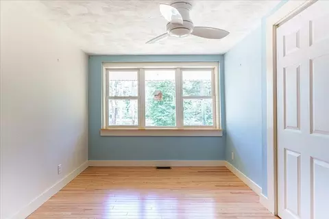 13 Shore Ave, Maynard, MA 01754 photo 5