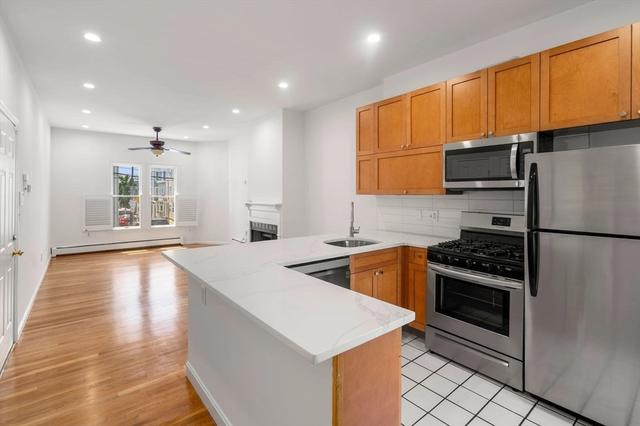 186 W 7th St #1, Boston, MA 02127