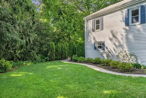 Exterior - 89 Rolling Ln, Needham, MA 02492 photo 4 of 4