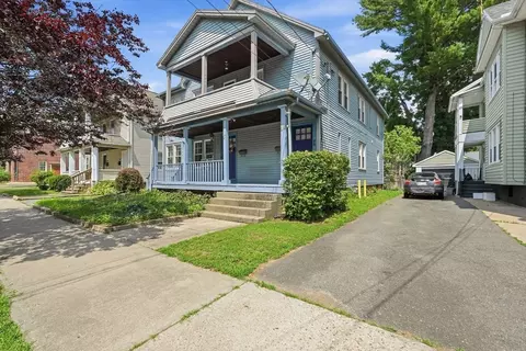 17-19 Howes St, Springfield, MA 01118 photo 2