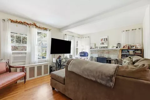 17-19 Howes St, Springfield, MA 01118 photo 5