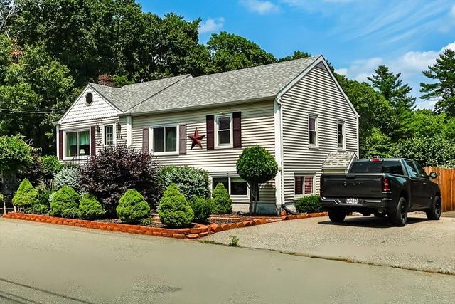 134 Bismark St, New Bedford, MA 02745