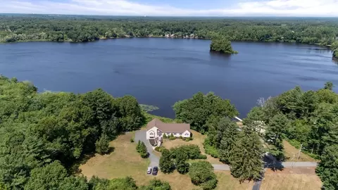 155 Ousamequin Pnes, East Bridgewater, MA 02333
