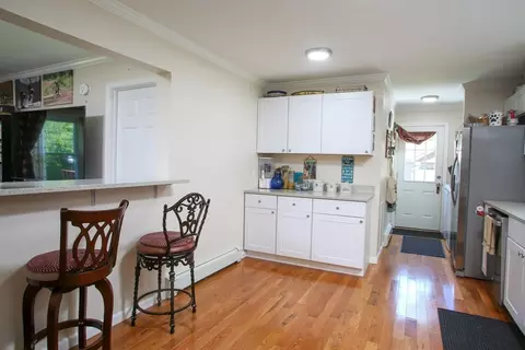Entry Way - 472 0 East Hoosac St, Adams, MA 01220 photo 1 of 1